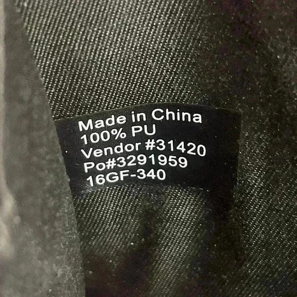 Guess Black Clutch/Crossbody with Gold Chain - Picture 8 of 9